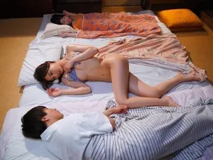 Thanh niên tưởng nhầm má kế là vợ yêu mình