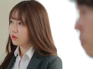 Tống tình khi biết được cô gái nhà kế bên khó ưa lại là gái mat-xa cao cấp